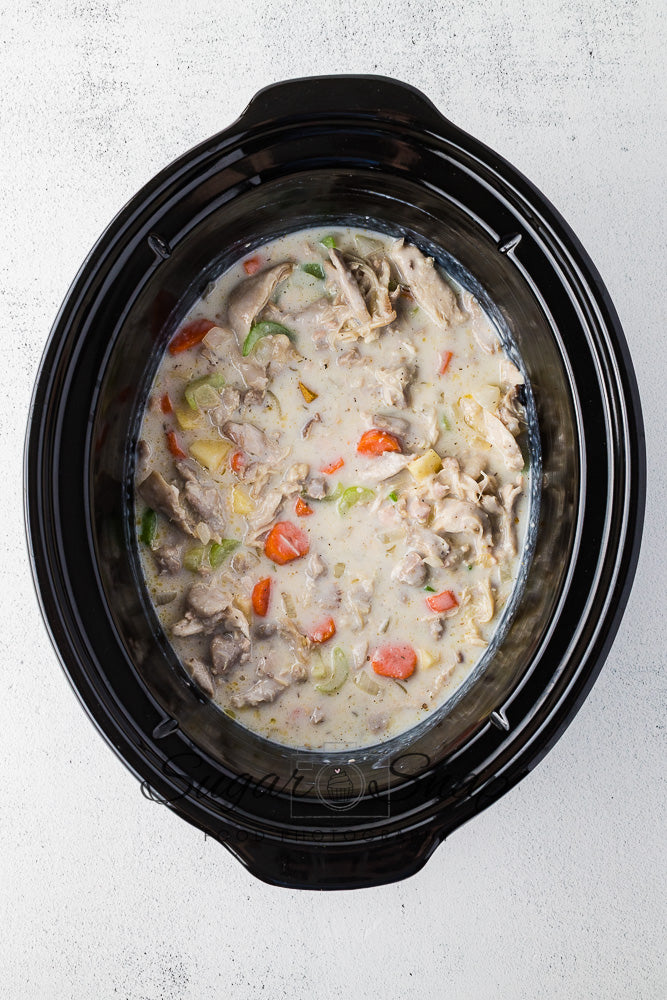 Easy Crockpot Chicken Pot Pie