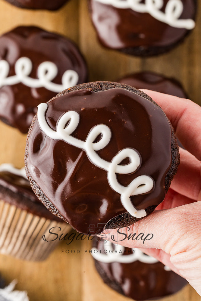 Homemade Hostess Cupcakes